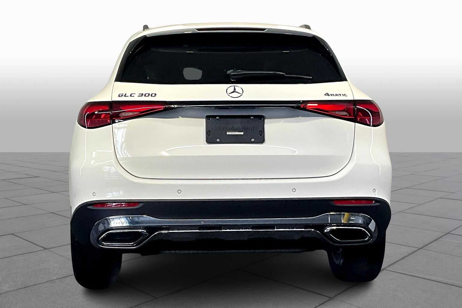 2026 Mercedes Benz GLC 300 4MATIC photo 4