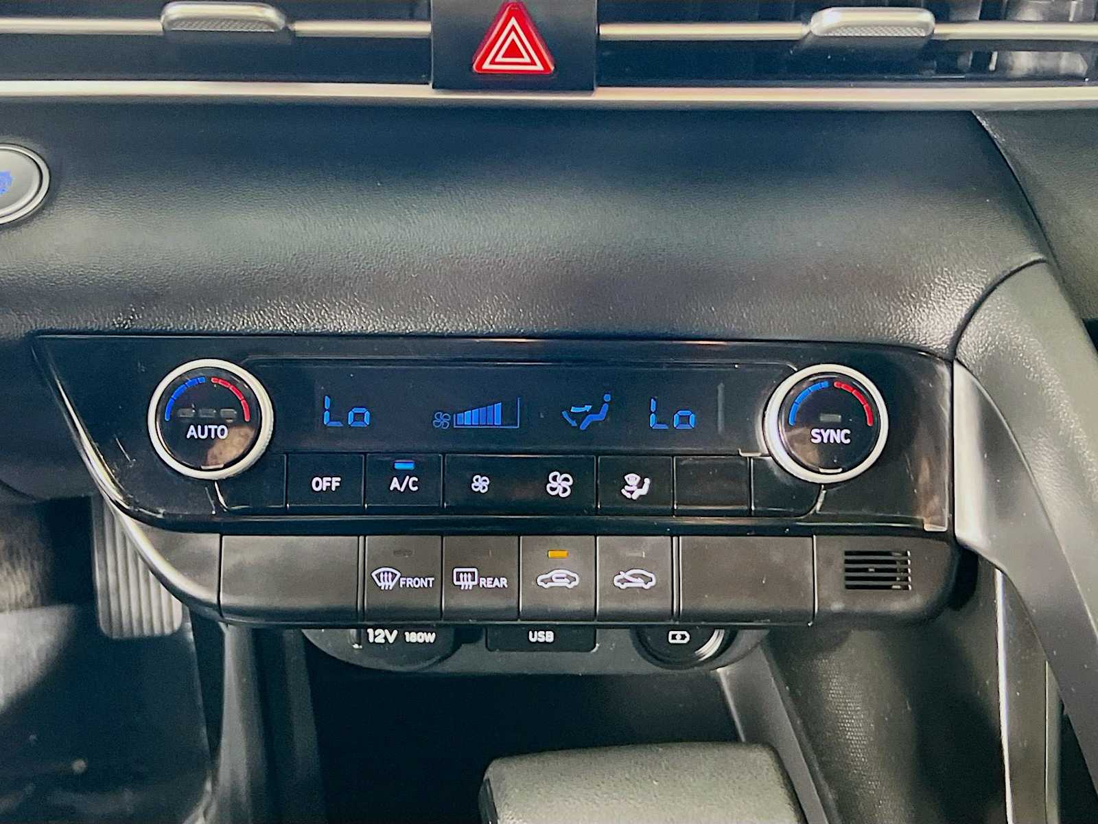 2023 Hyundai Elantra SEL photo 15
