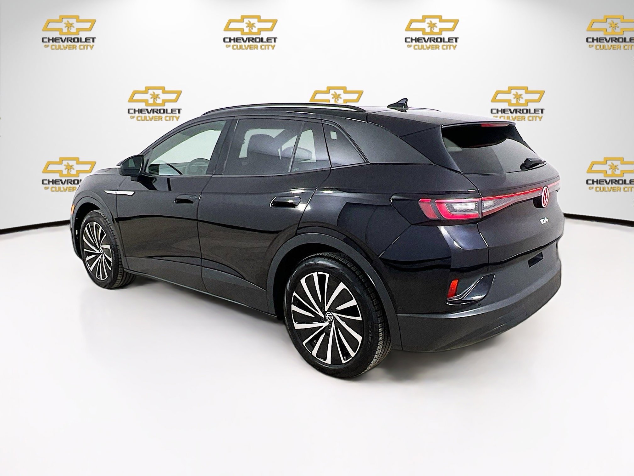 2024 Volkswagen ID.4 S photo 2