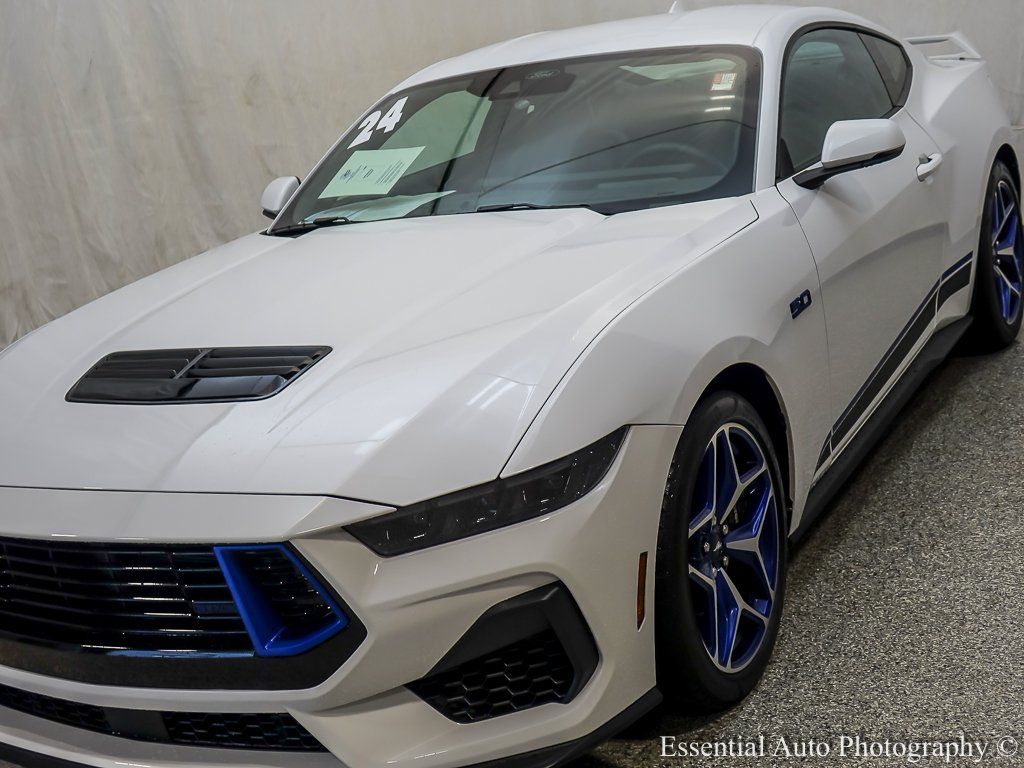 2024 FORD MUSTANG - Image 4