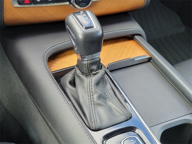 2022 Volvo XC90 Momentum photo 26