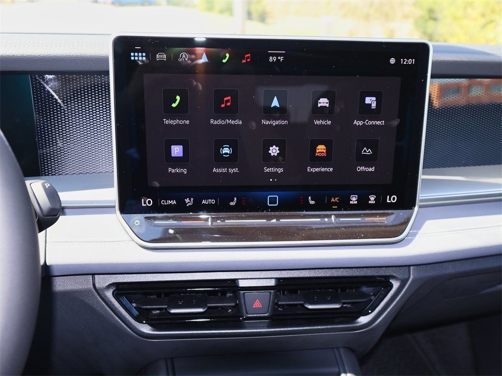 2025 Volkswagen Tiguan SE photo 16