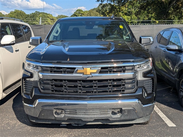 2025 Chevrolet Silverado 1500 LT photo 2