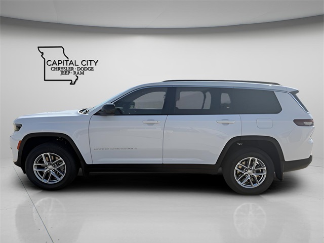 2025 Jeep Grand Cherokee Laredo photo 4