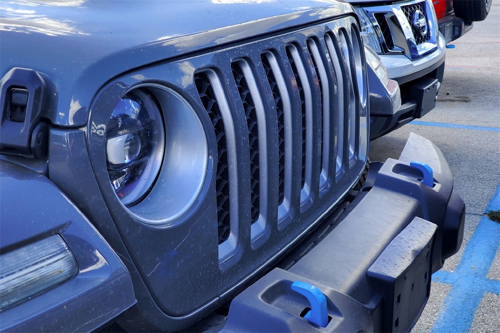 2023 Jeep Wrangler Sahara 4xe photo 3