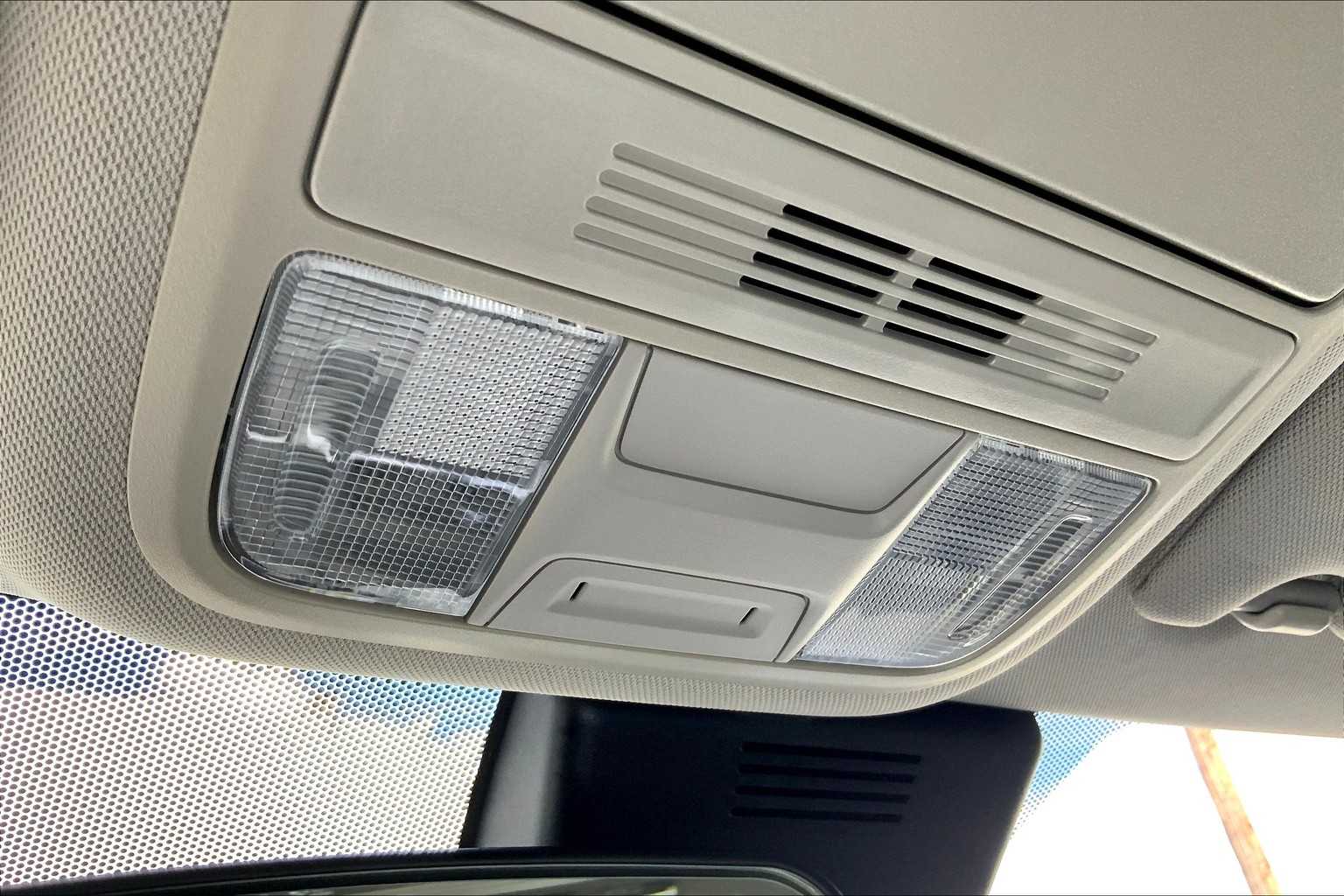 2022 Honda Accord LX photo 29