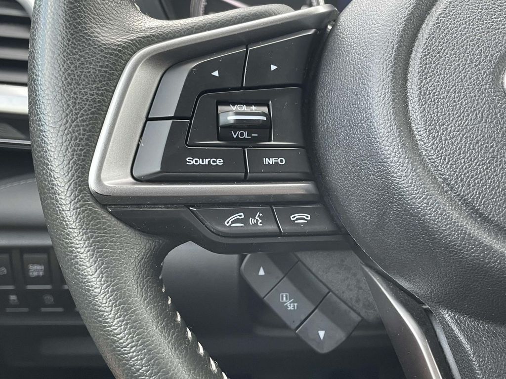 2024 Subaru Forester Touring photo 7