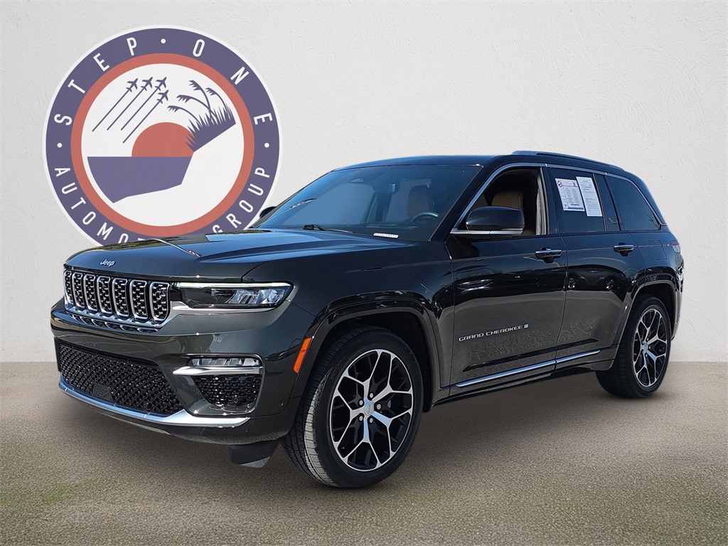 2024 Jeep Grand Cherokee Summit Reserve's photo