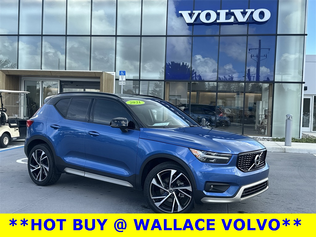 2021 Volvo XC40 R-Design