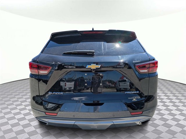 2024 Chevrolet Blazer Premier photo 3