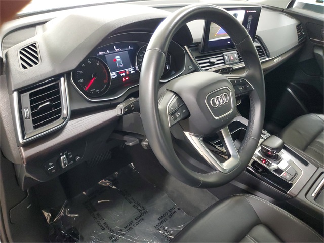 2021 Audi Q5 45 Premium photo 11