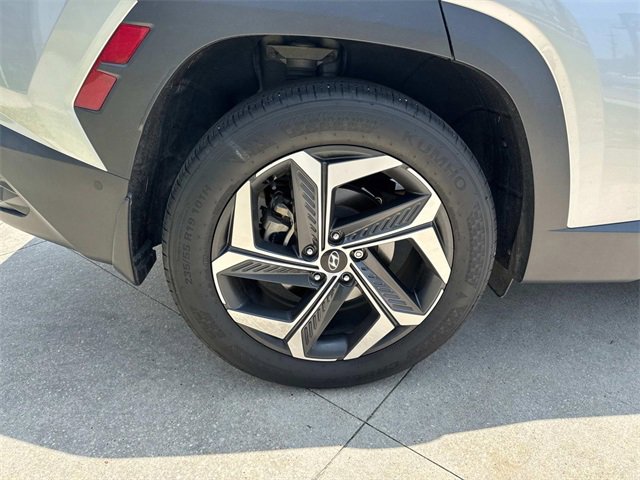 2023 Hyundai Tucson Limited photo 2