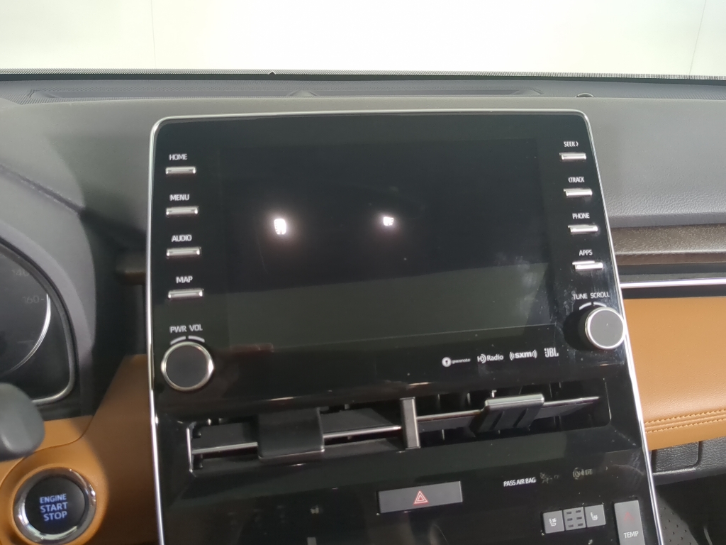 2020 Toyota Avalon Limited Hybrid photo 18