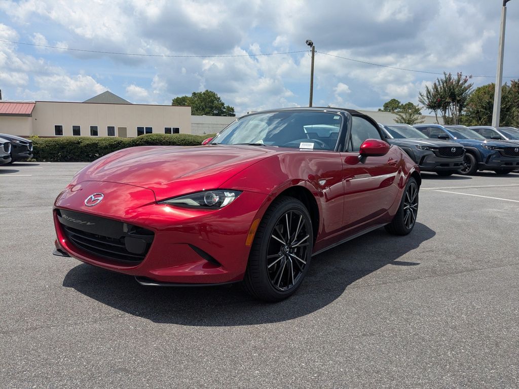 2025 Mazda MX-5 Miata Miata Grand Touring photo 8