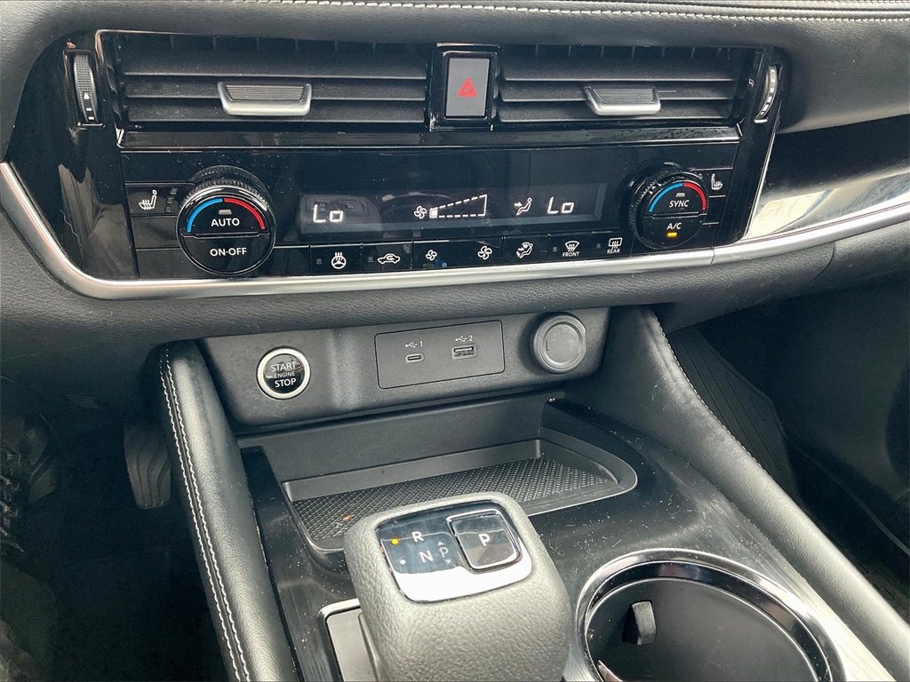 2023 Nissan Rogue SL photo 24