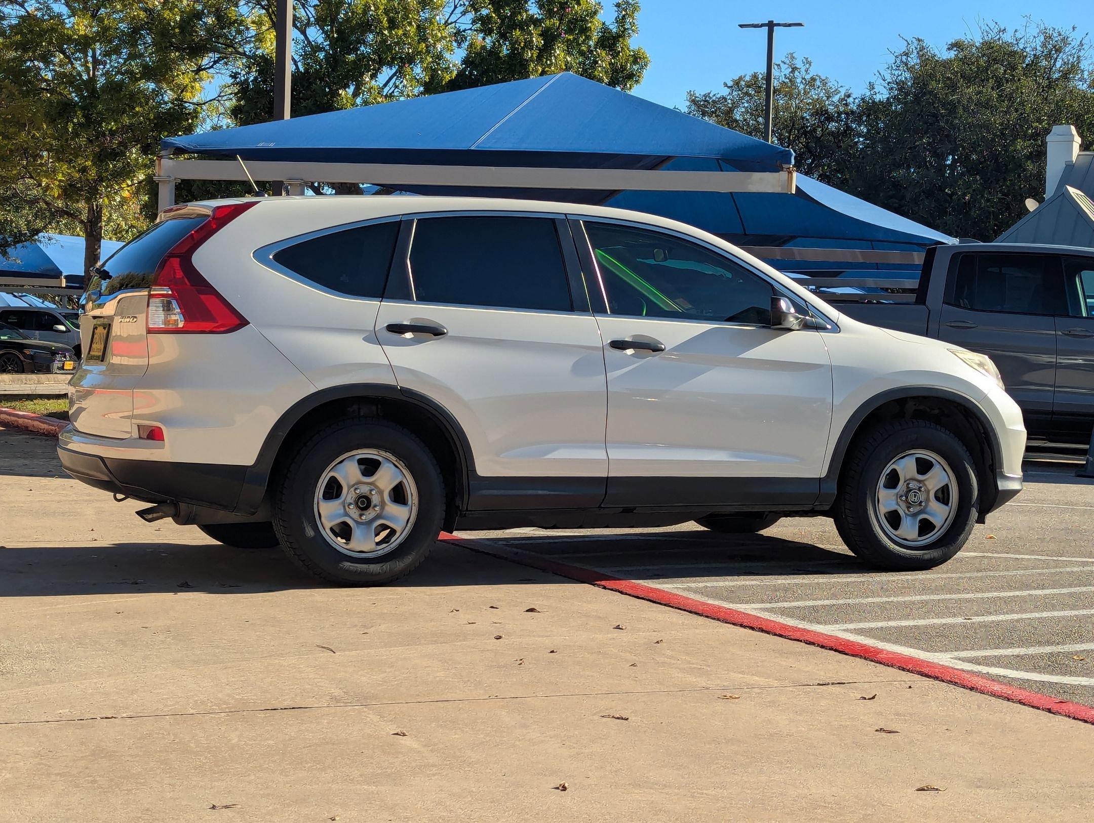 2016 Honda CR-V LX photo 2