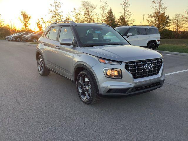 2026 Hyundai Venue SEL photo 2