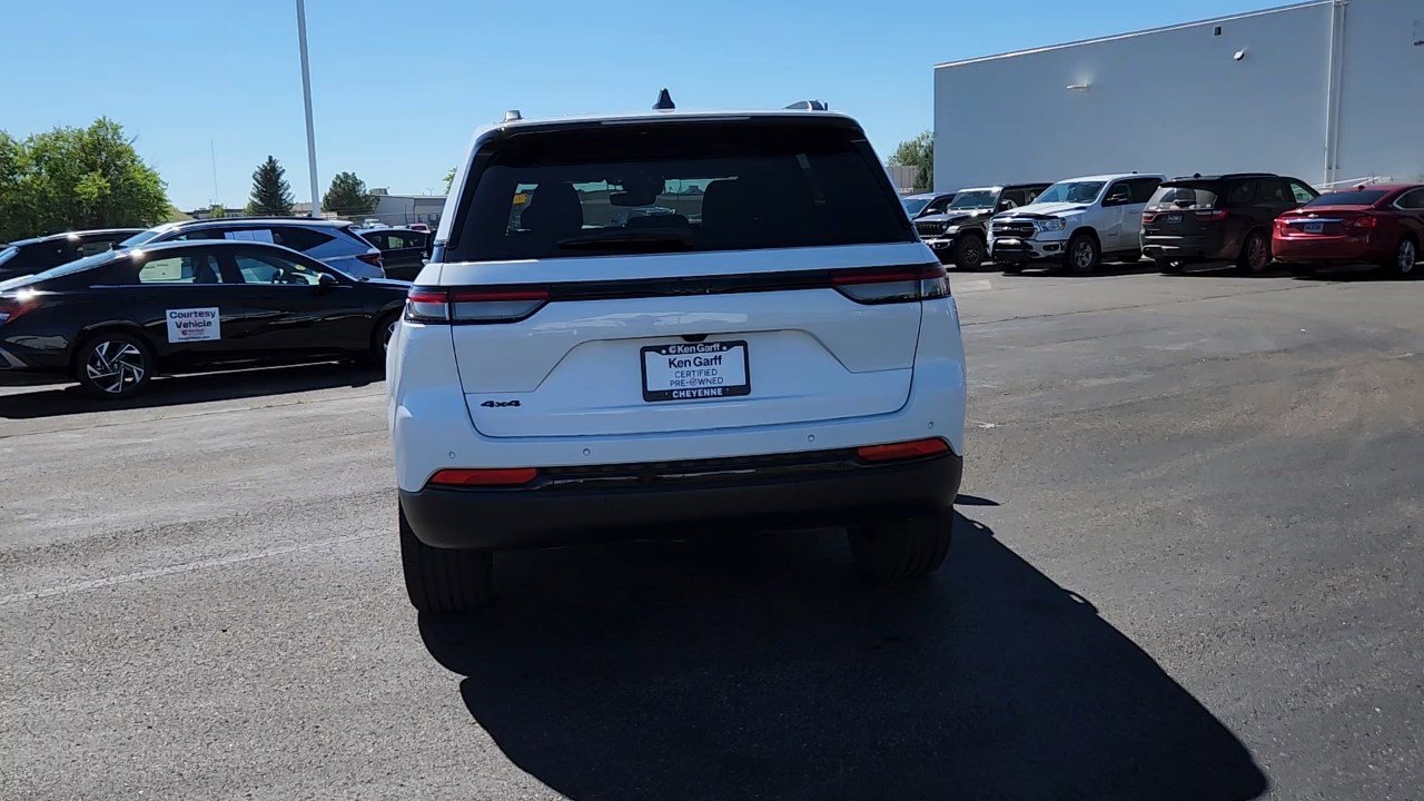 2024 Jeep Grand Cherokee Altitude X photo 2