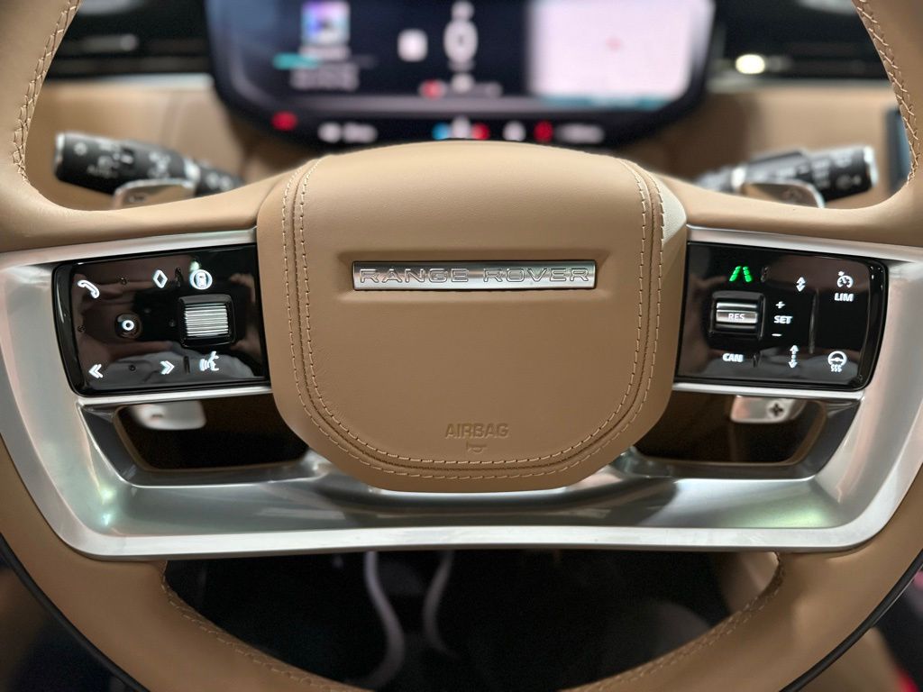 2025 Land Rover Range Rover Autobiography photo 30