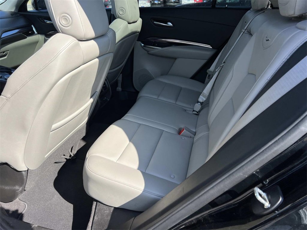 2023 Cadillac XT4 Luxury photo 11