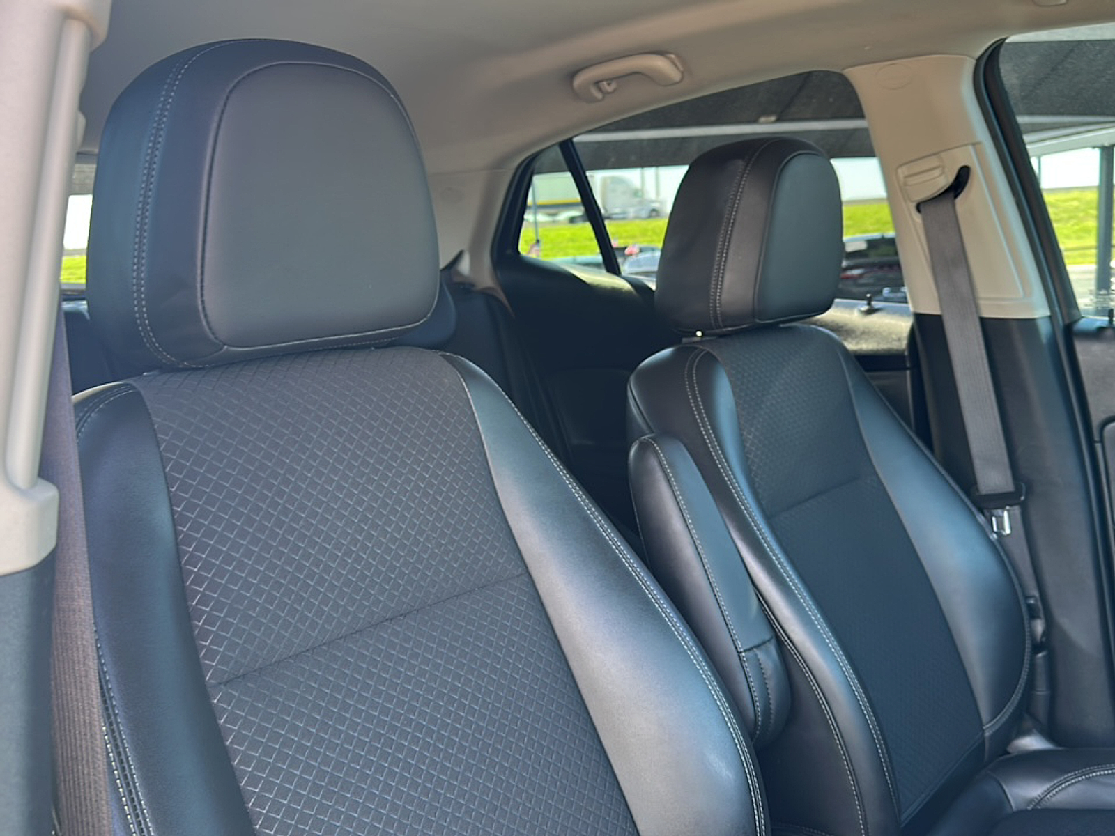 2022 Buick Encore Preferred photo 8