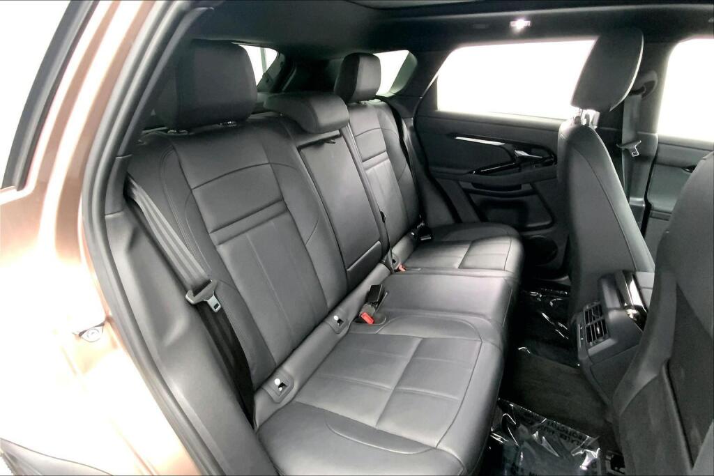 2025 Land Rover Range Rover Evoque Dynamic SE photo 9