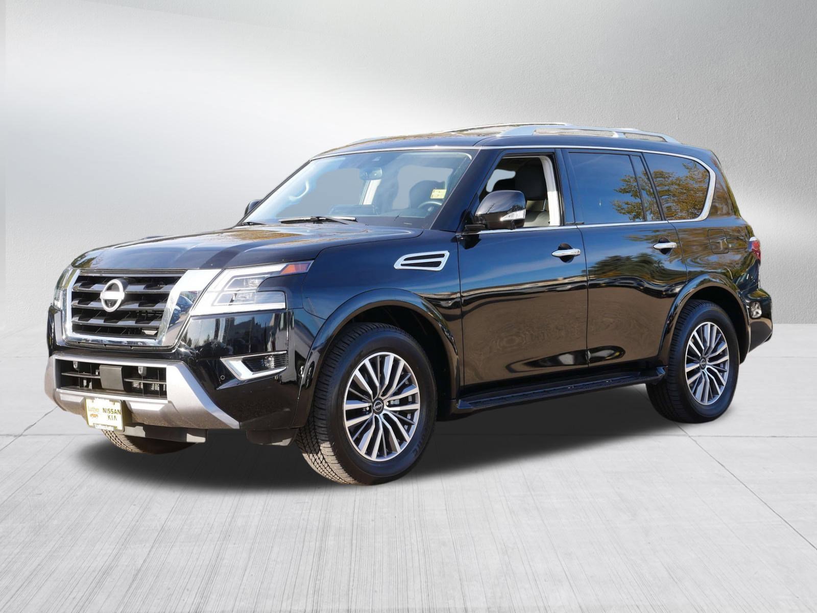 2024 Nissan Armada SL photo 3