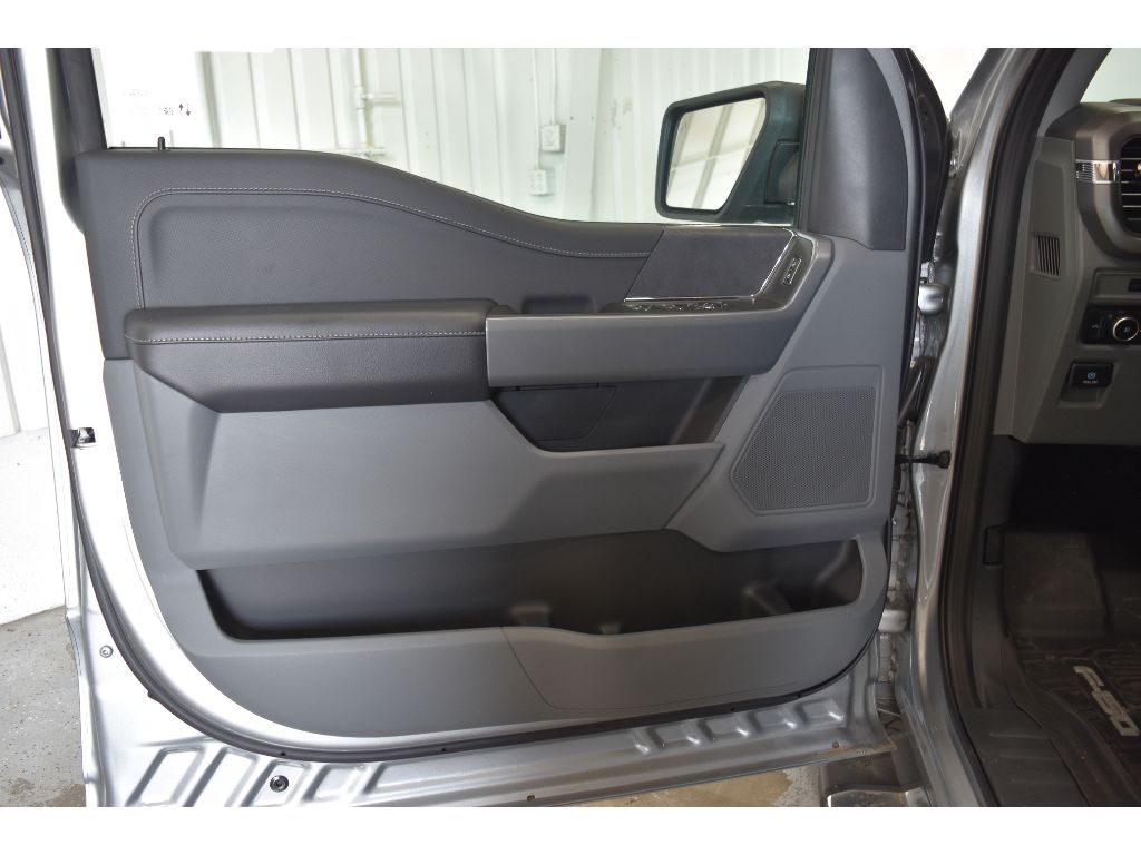 2025 Ford F-150 STX photo 11