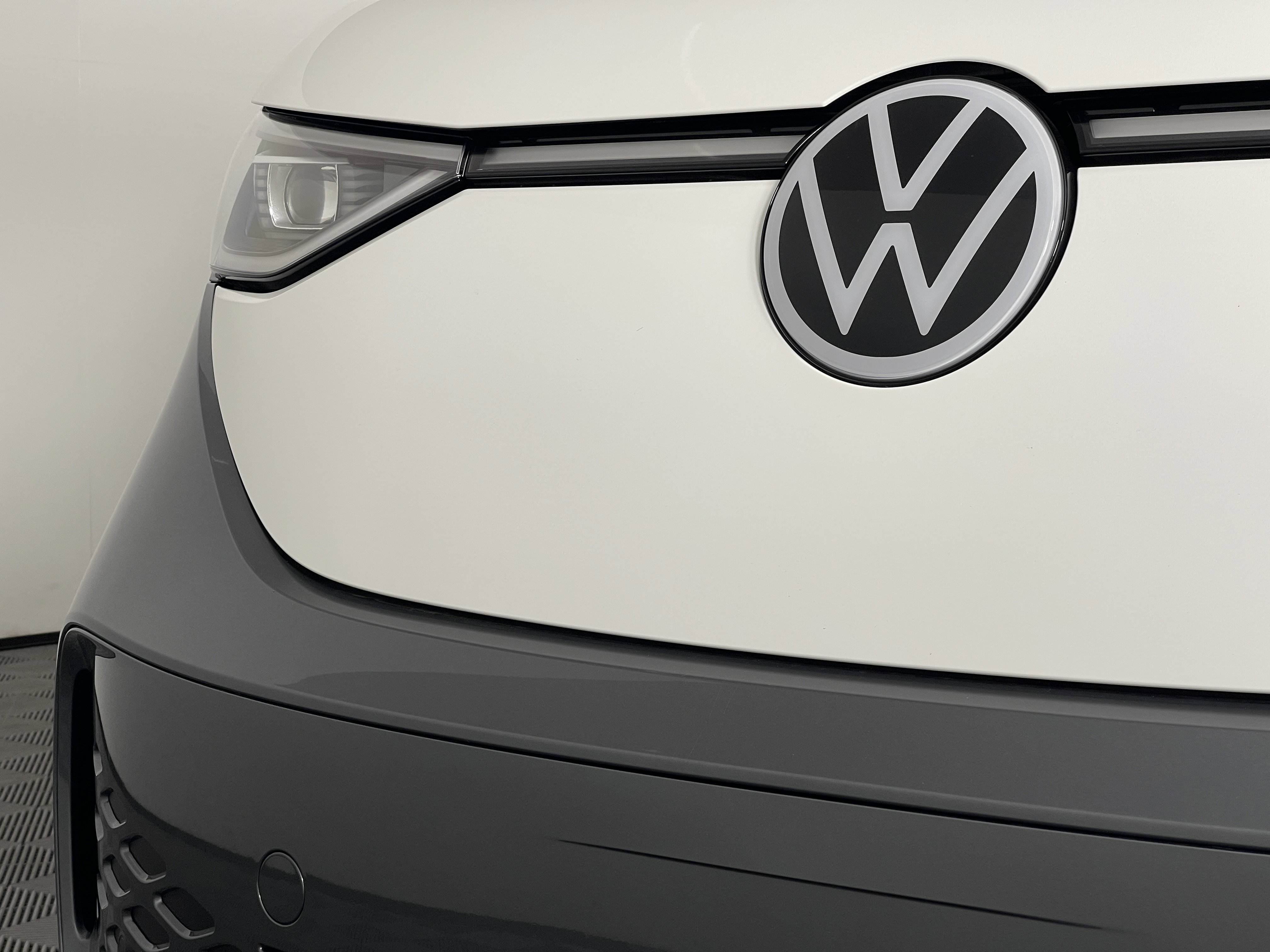 2025 Volkswagen ID. Buzz Pro S photo 3