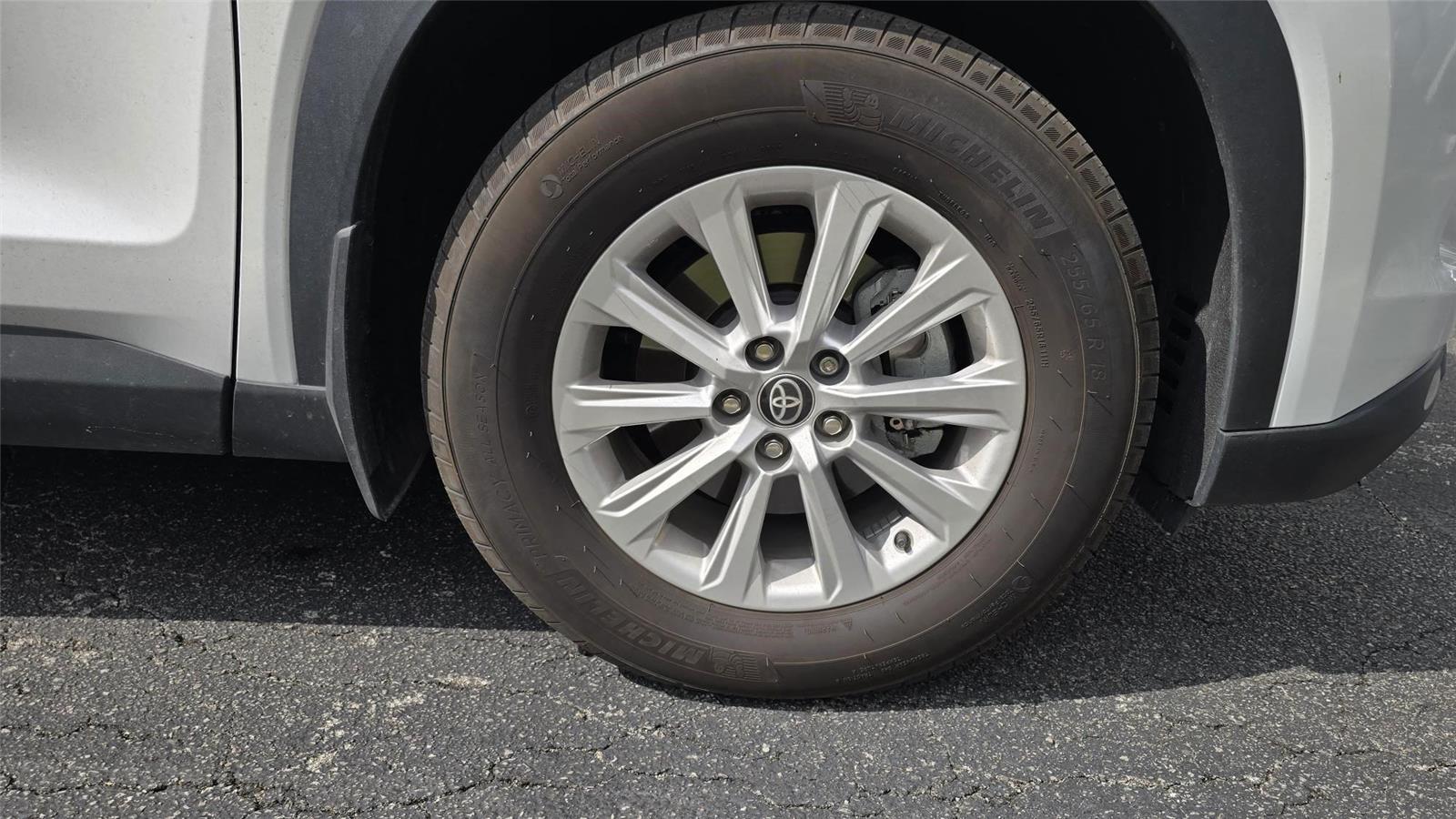 2024 Toyota Grand Highlander XLE photo 5