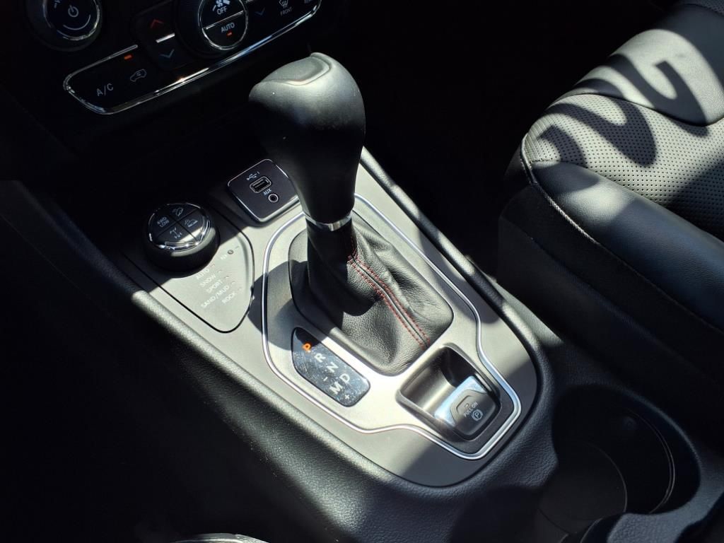 2022 JEEP CHEROKEE - Image 20