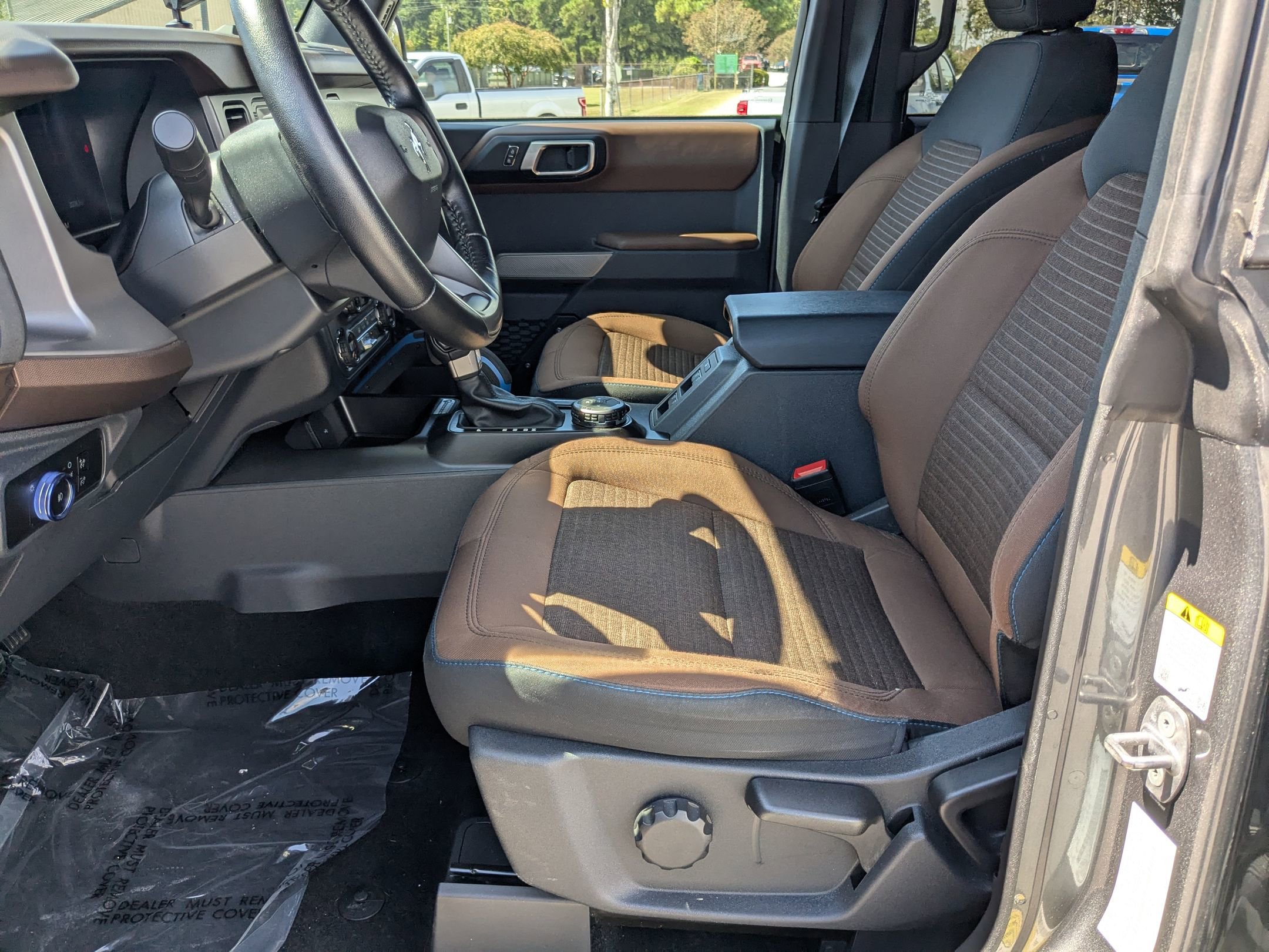 2023 Ford Bronco Outer Banks photo 13