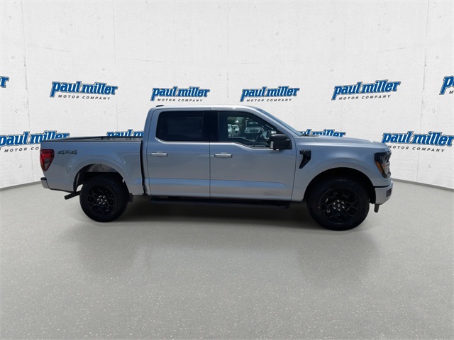 2025 Ford F-150 XLT photo 13