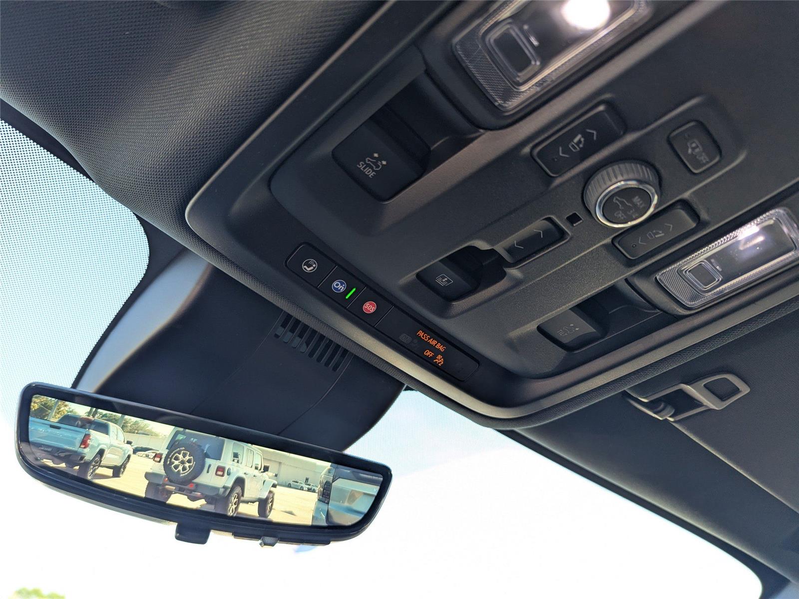 2025 Chevrolet Tahoe High Country photo 28
