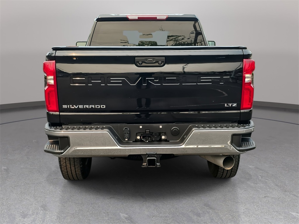 2024 Chevrolet Silverado 2500HD LTZ photo 5