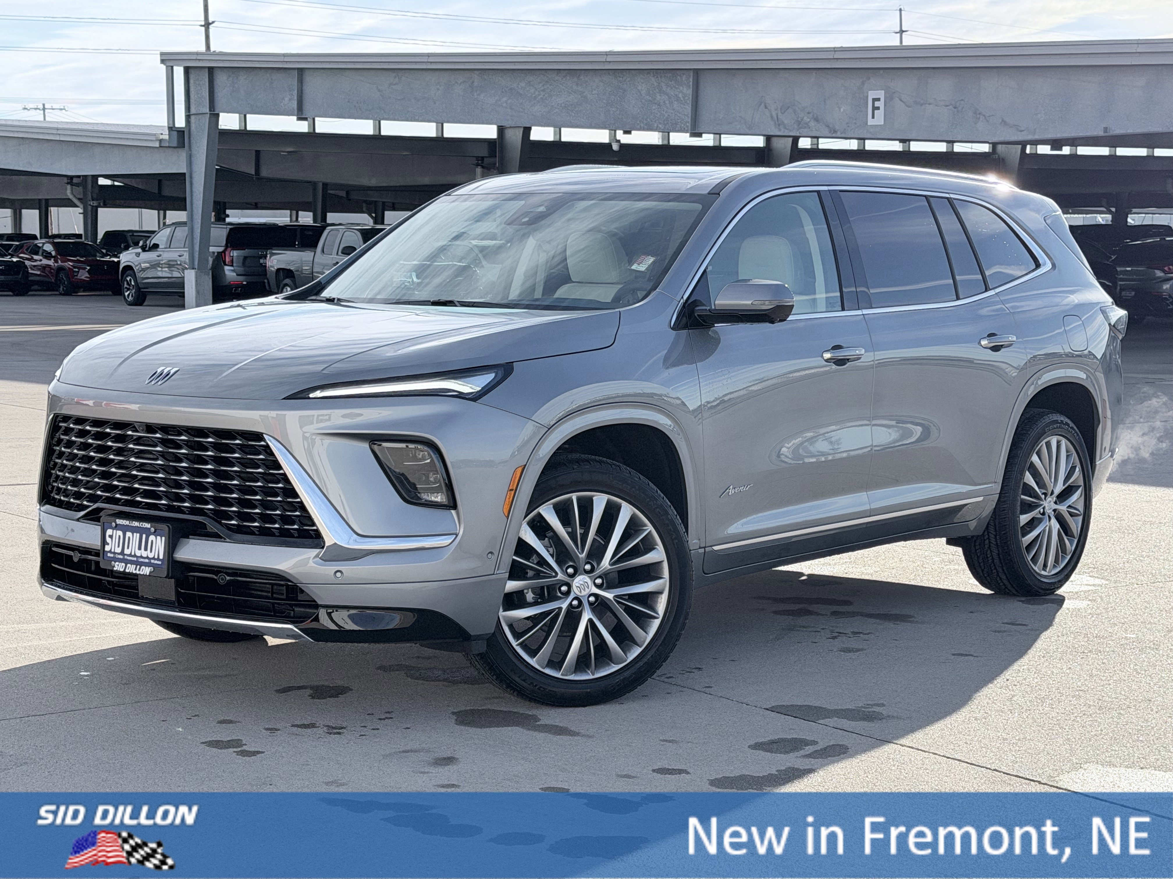 2026 Buick Enclave Avenir's photo