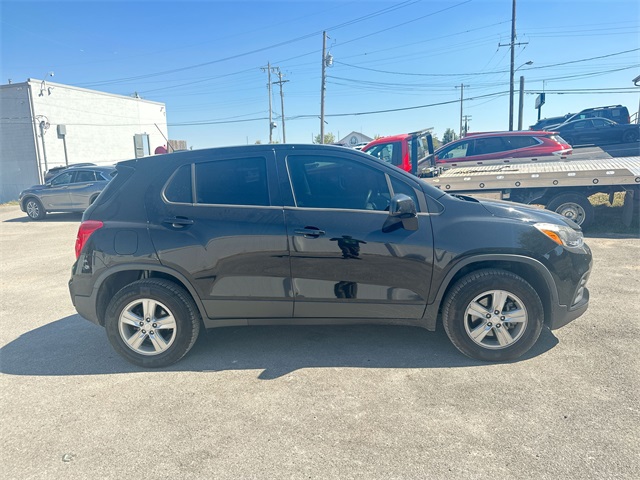 2017 Chevrolet Trax LS photo 23