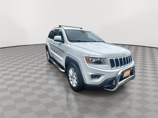 2016 Jeep Grand Cherokee Laredo photo 2