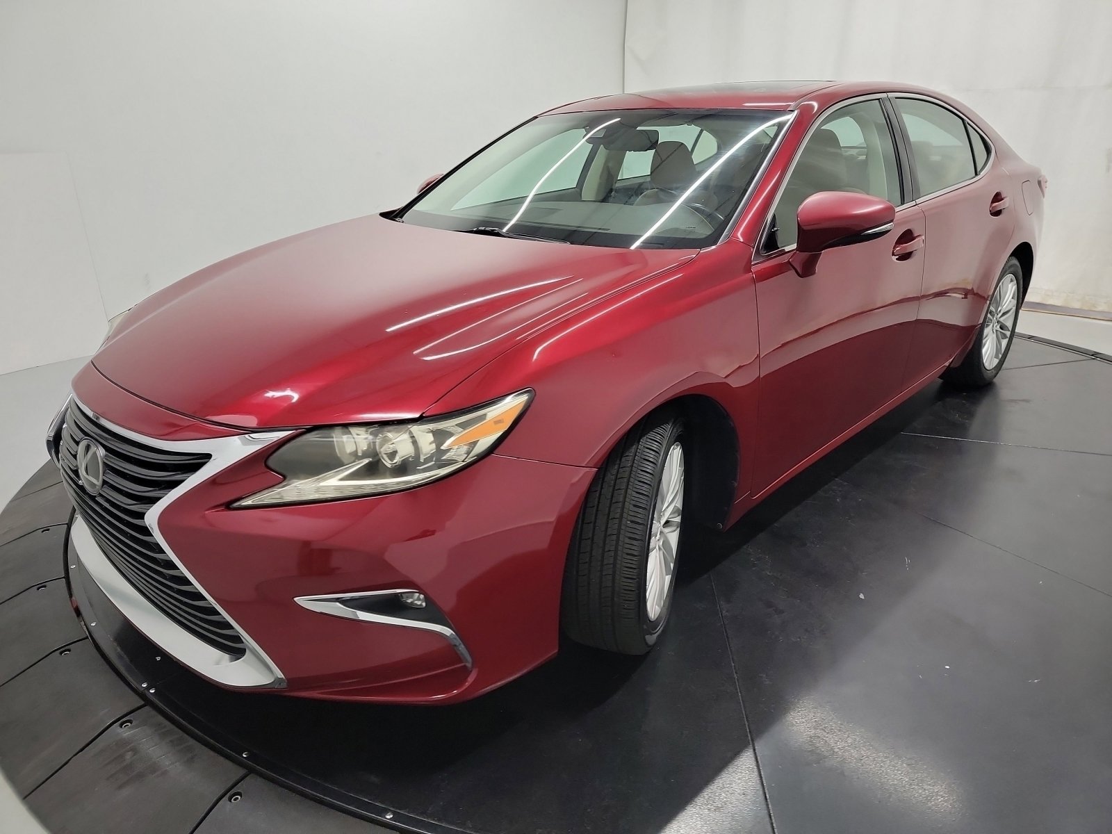 2017 Lexus ES 350 photo 4