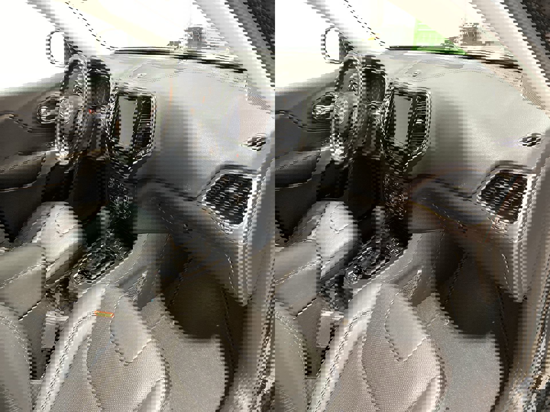 2019 Jeep Cherokee Limited photo 25