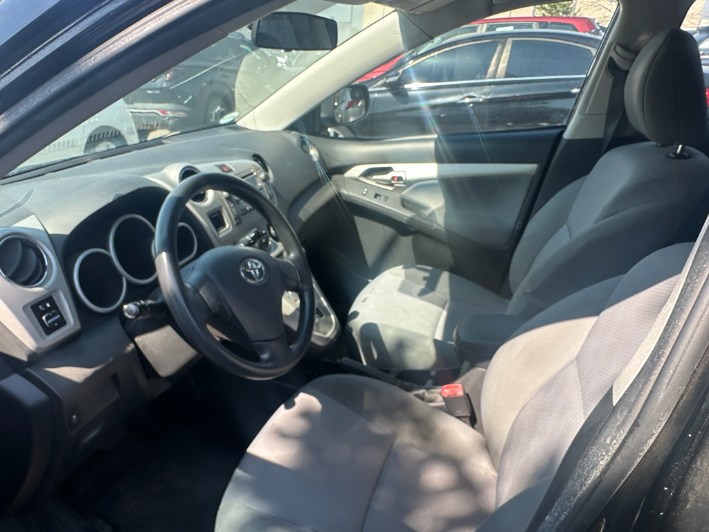 Used 2009 Toyota Matrix S with VIN 2T1LE40E19C006538 for sale in Loveland, CO