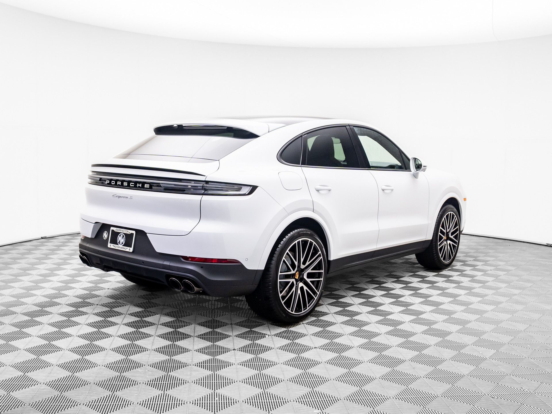 2025 Porsche Cayenne Coupe S photo 5