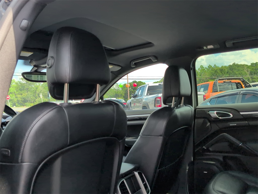 2017 Porsche Cayenne Platinum Edition photo 30
