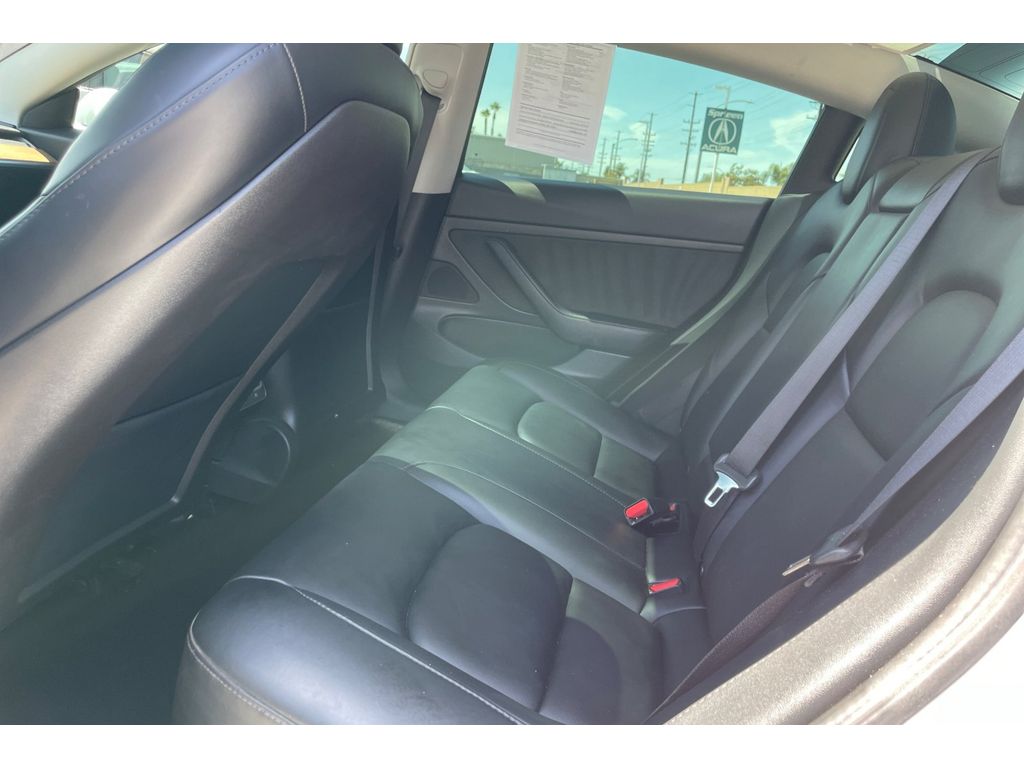 2020 Tesla Model 3 Standard Range photo 12