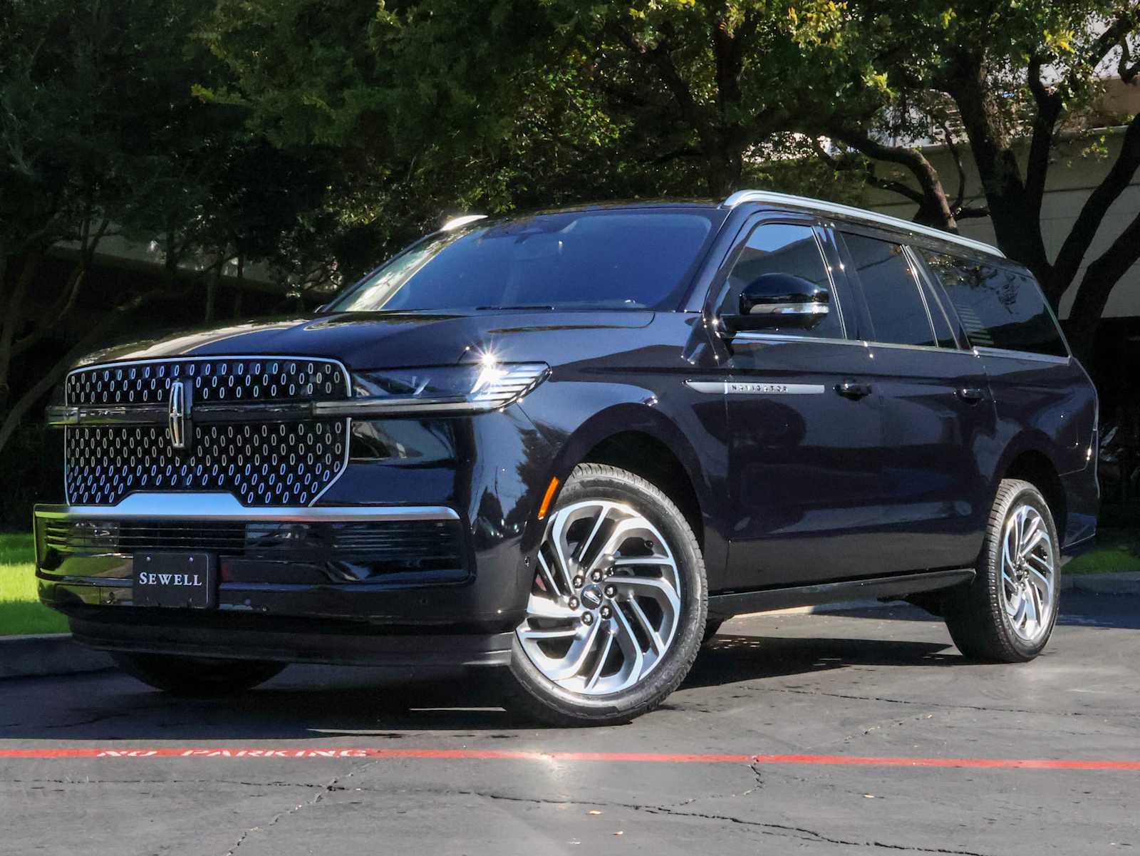 2025 Lincoln Navigator Reserve L's photo