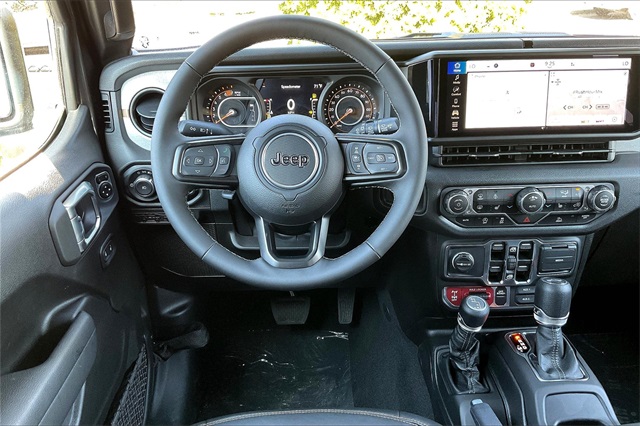 2025 Jeep Wrangler Willys photo 15