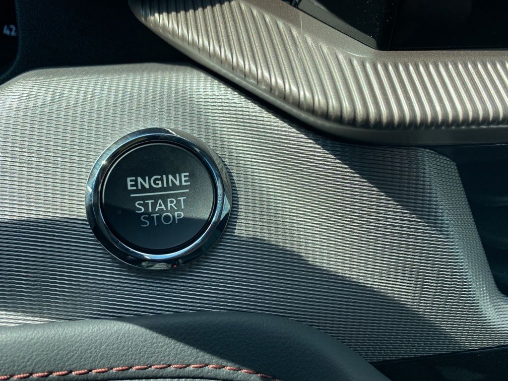 2025 Ford Explorer photo 20