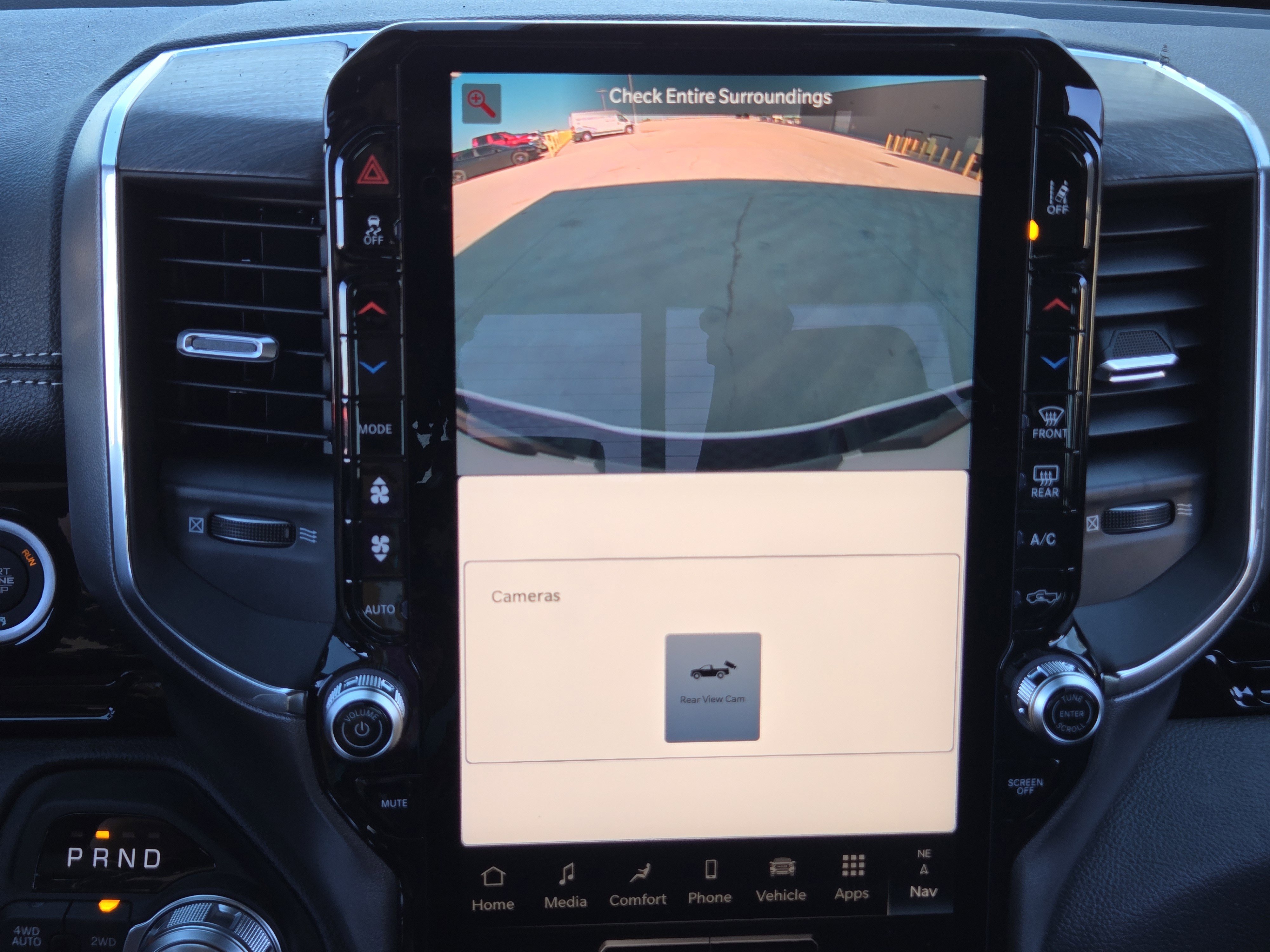 2025 Ram 1500 Laramie photo 8