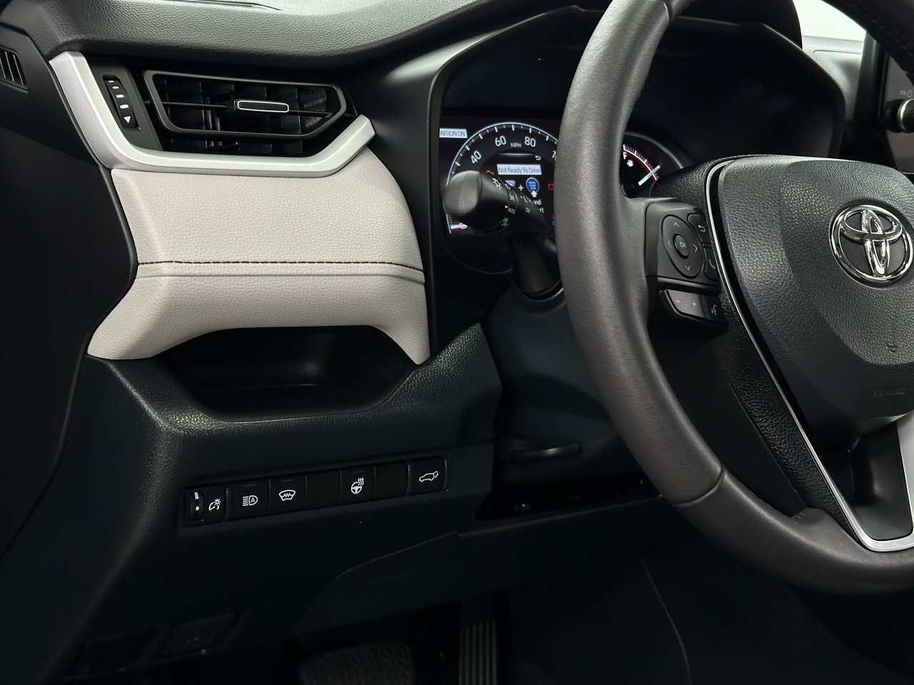 2023 Toyota RAV4 XLE Premium photo 19