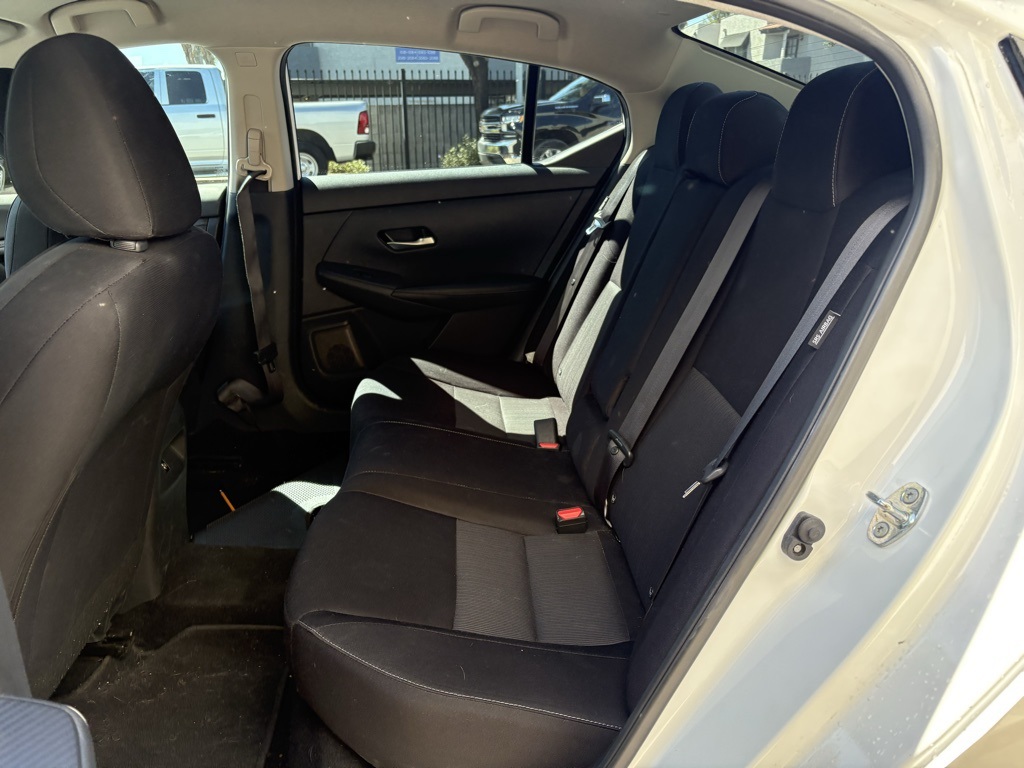 2021 Nissan Sentra SV photo 9